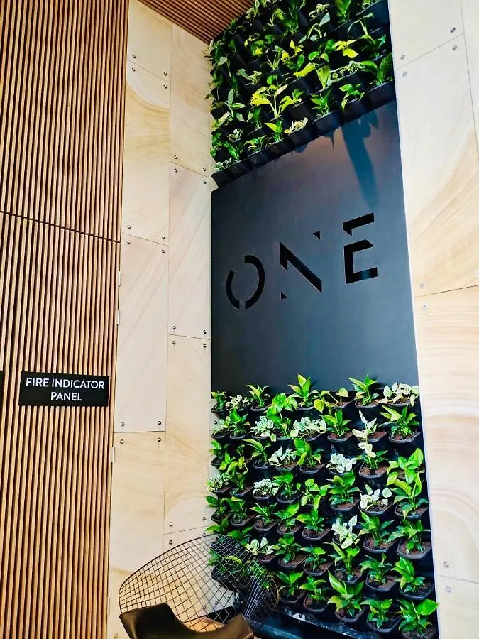 One Adelaide Cbd , With 1 Carpark Apartamento